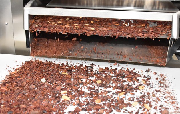 Cocoa Bean Peeling Machine